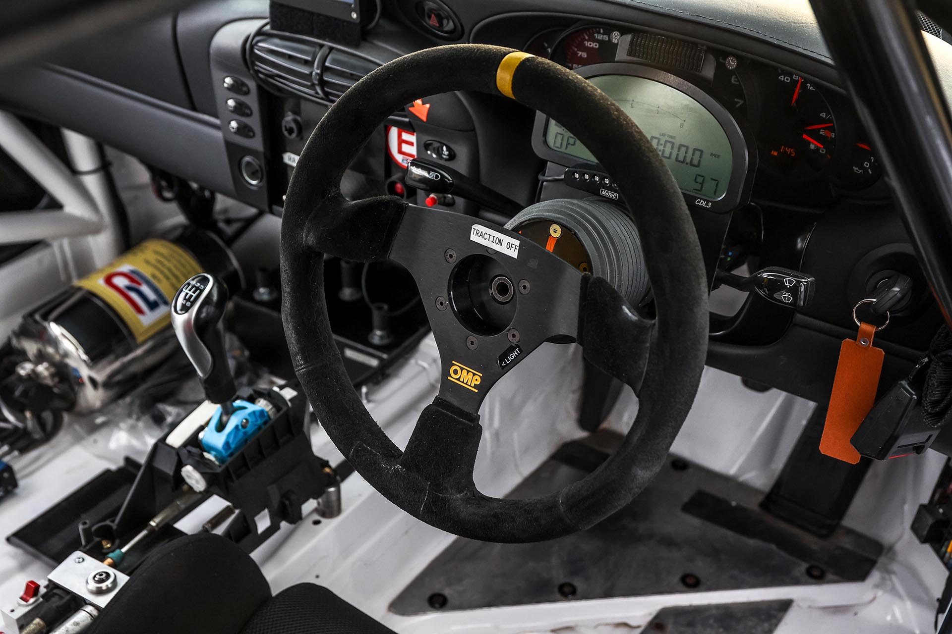 For Sale: 1999 Porsche 911 (996) C2 Racecar