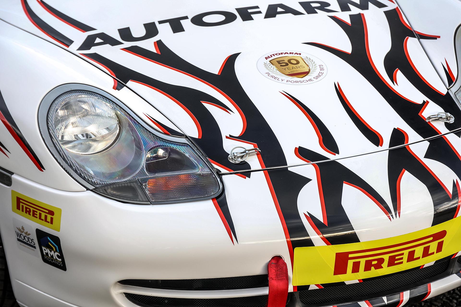 For Sale: 1999 Porsche 911 (996) C2 Racecar